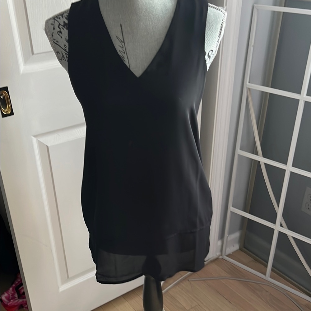 Black Sleeveless V-Neck Top for over leggings or skinny pants